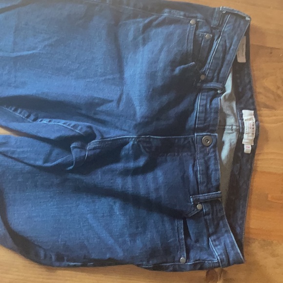 Torrid - Picture 2 of 9